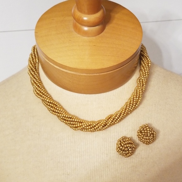 Fashion Gold Necklace & Earring Set - Picture 4 of 5